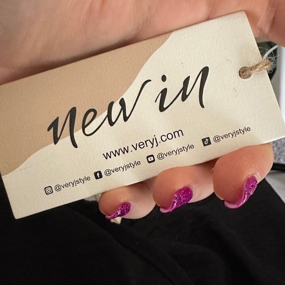 New In Black Jumpsuit Size Small - Picture 9 of 11